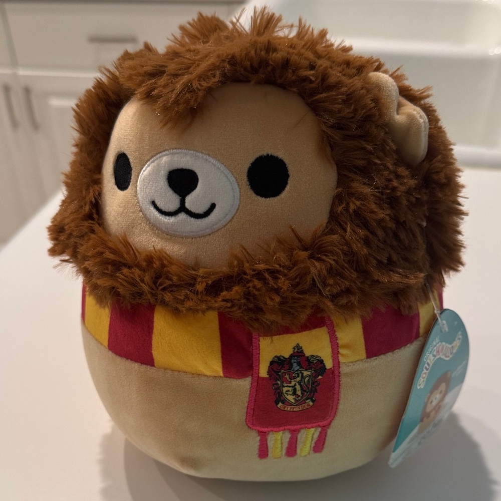SQUISHMALLOWS Plush Lion Harry Potter Toy in Brown with Gryffindor LION MWT